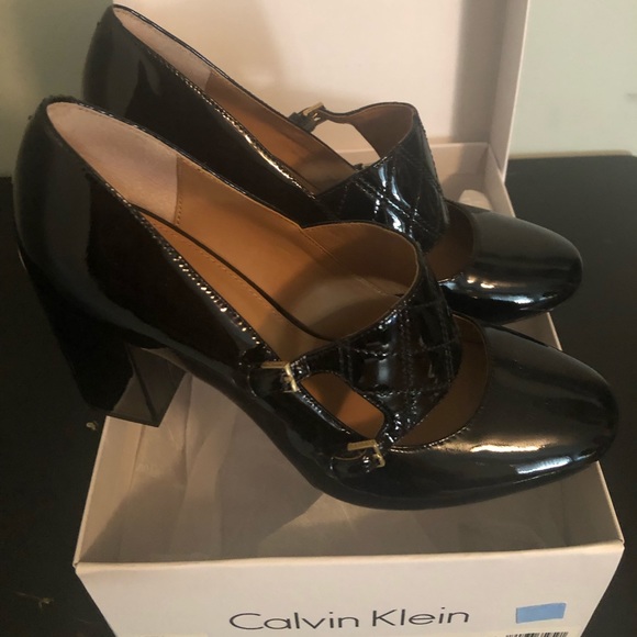 Calvin Klein Black Patent Leather - Picture 1 of 4